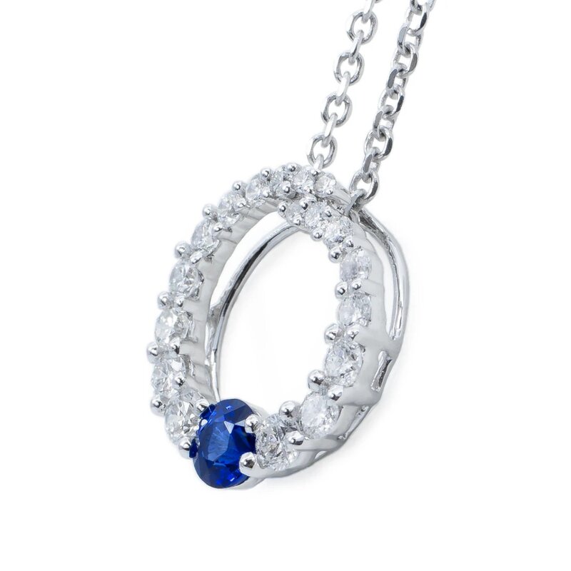 Gargantilla Oro Blanco 14K Circulo con Diamantes y Zafiro
