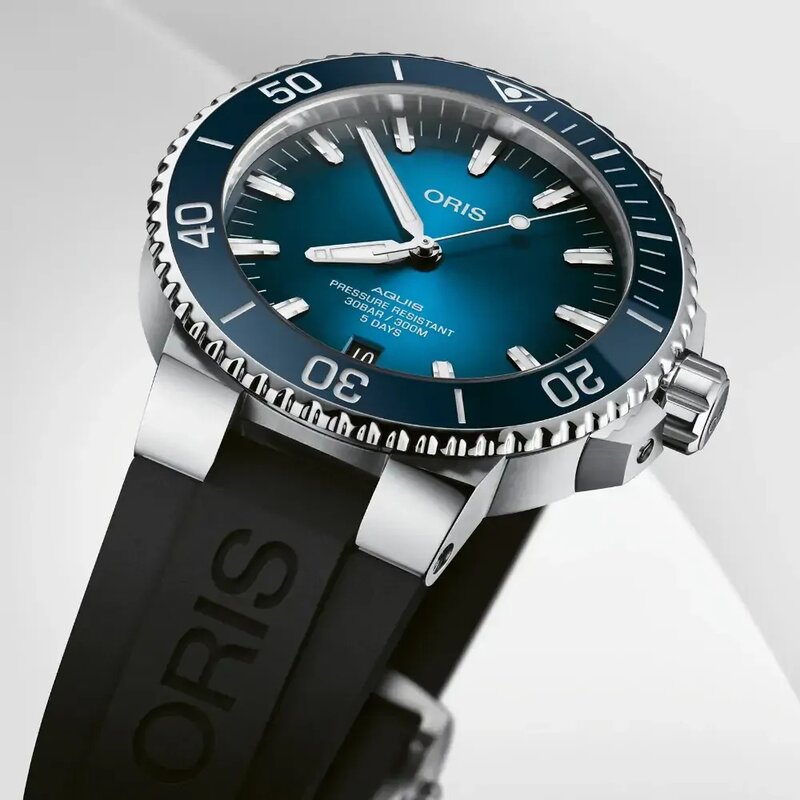 Reloj Oris Aquis Date Calibre 400