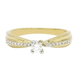 Anillo de Compromiso en Oro Amarillo de 14K y Diamantes