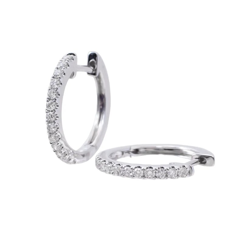 Aretes Oro Blanco 14k Estilo Huggies con Diamantes